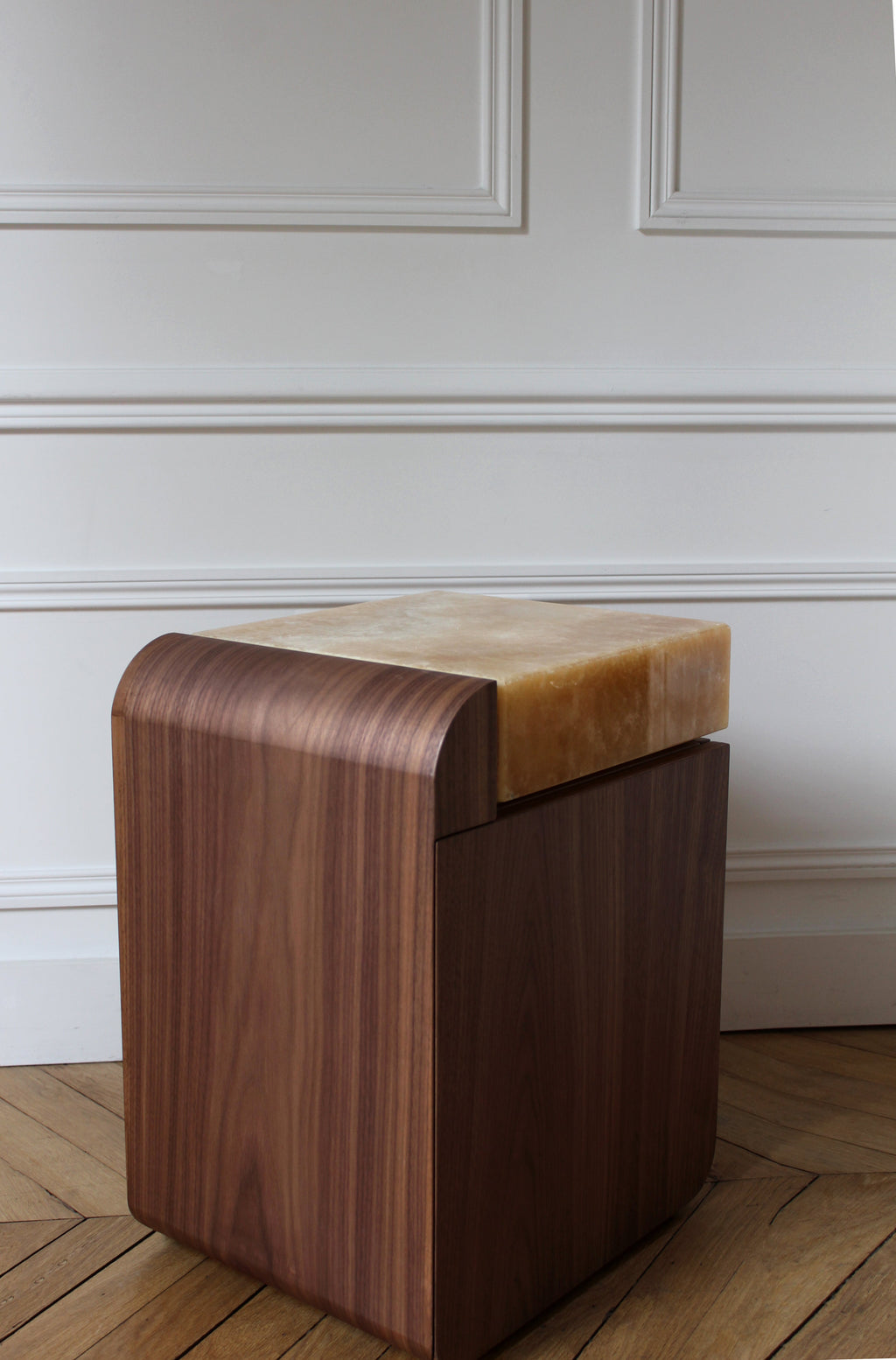MARBERA Amo walnut wood honey onyx marble storage table detail, contemporary Italian luxury design