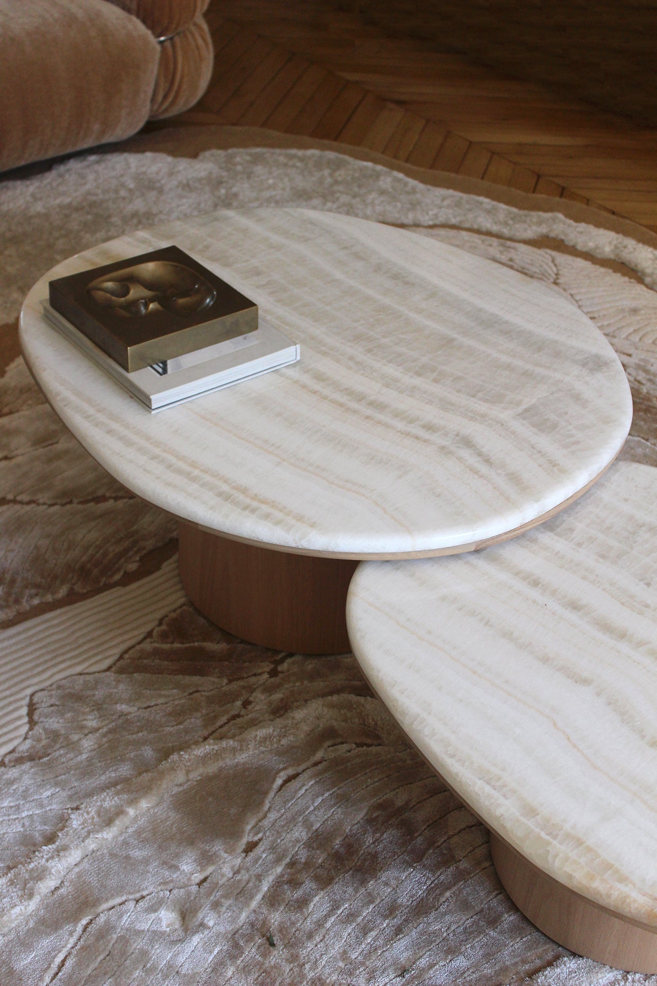 Luxury ivory onyx oak Alexis table detail - handcrafted Italian furniture close-up shot