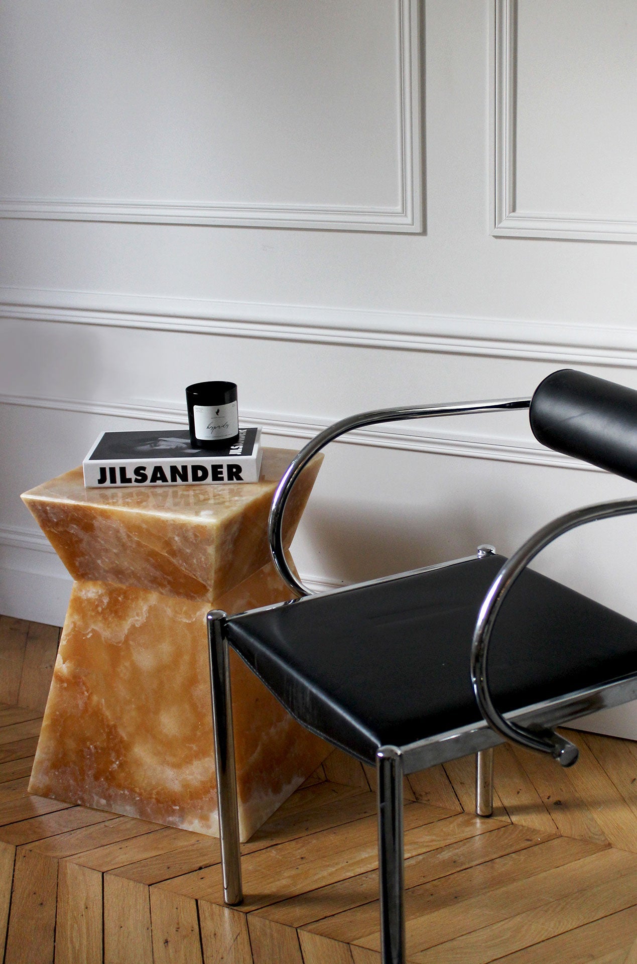 MARBERA Aria honey onyx marble lifestyle setting, Italian luxury handcrafted furniture in interior