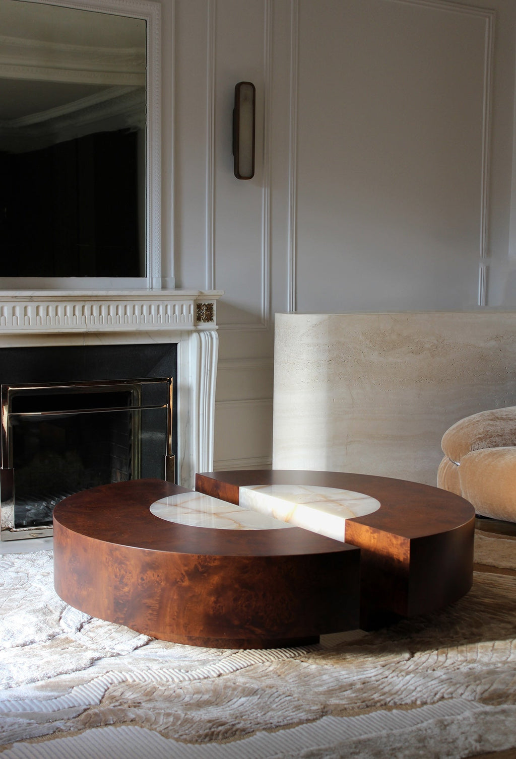 Round burl wood Baci table detail view - premium Italian furniture with rich wood texture