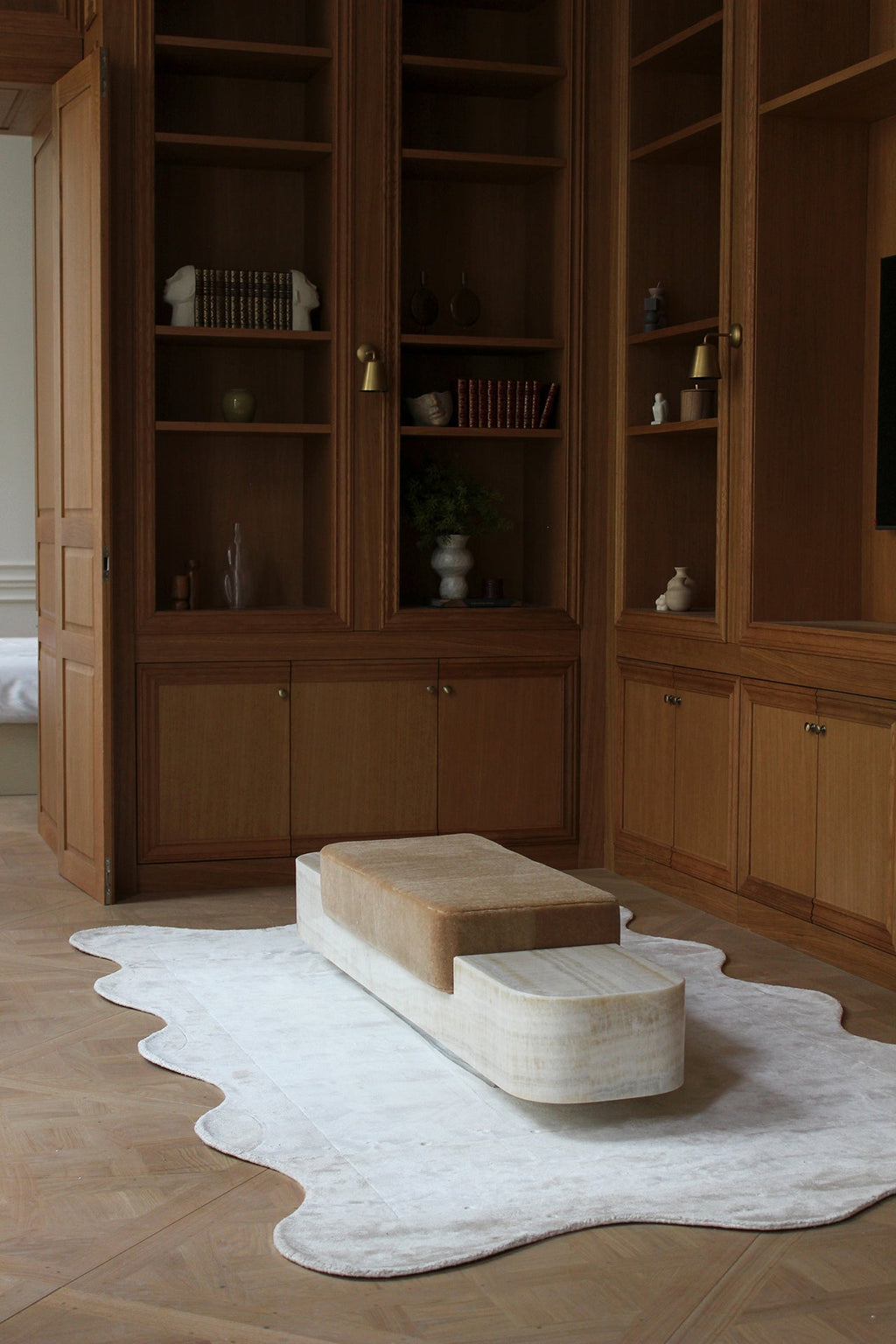 Alternative angle of Ran luxury bench displaying premium marble construction and modern Italian design