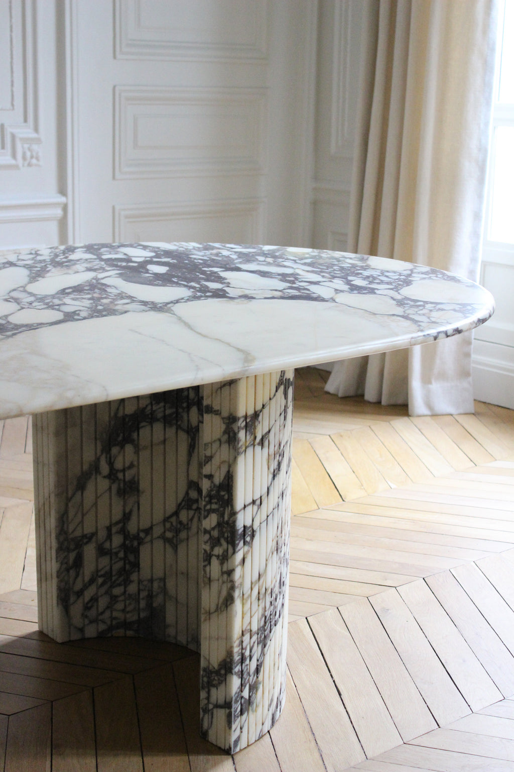 Luna Calacatta Viola marble dining table profile view - sophisticated Italian luxury marble furniture
