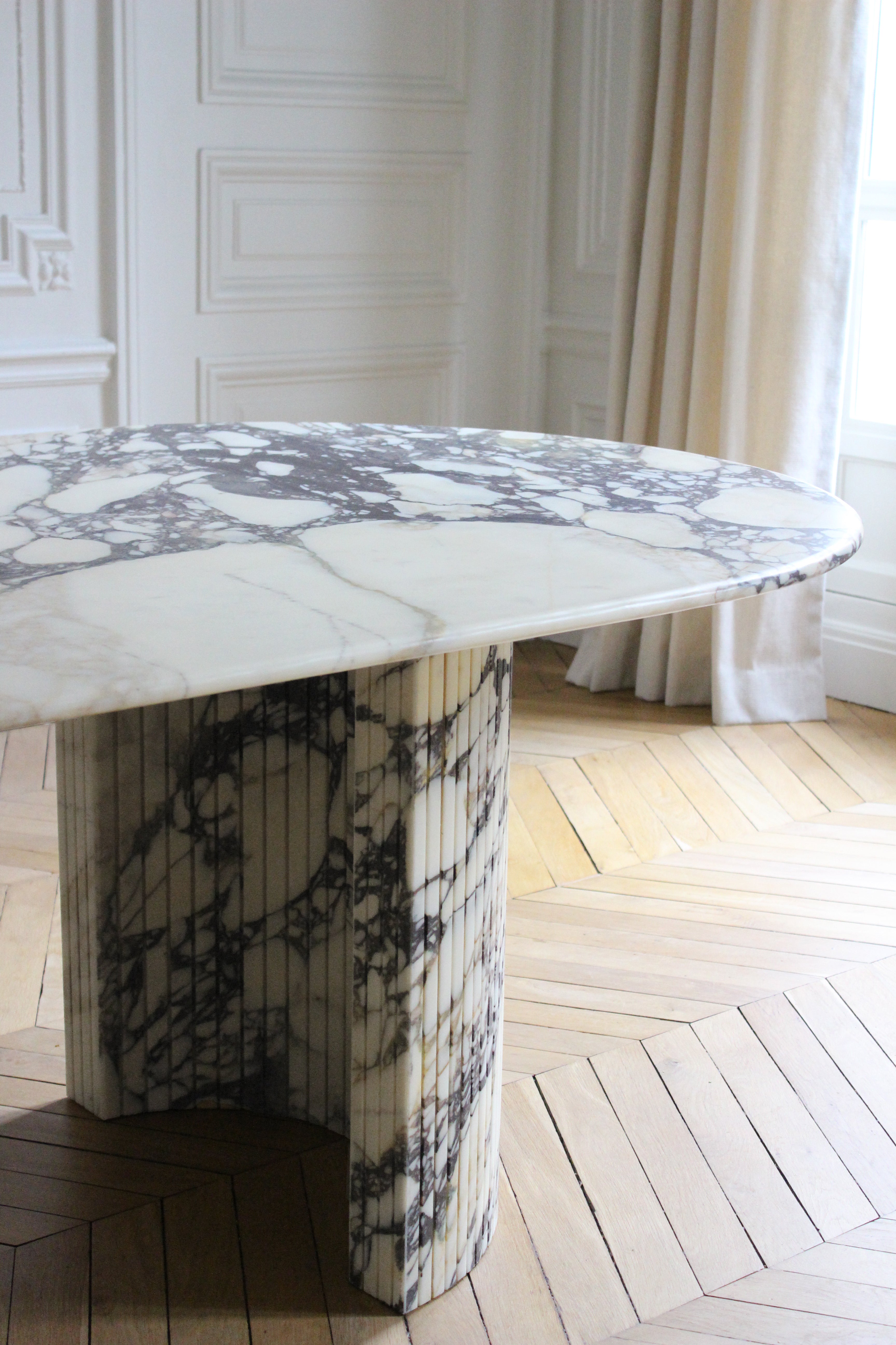 Luna Calacatta Viola marble dining table profile view - sophisticated Italian luxury marble furniture