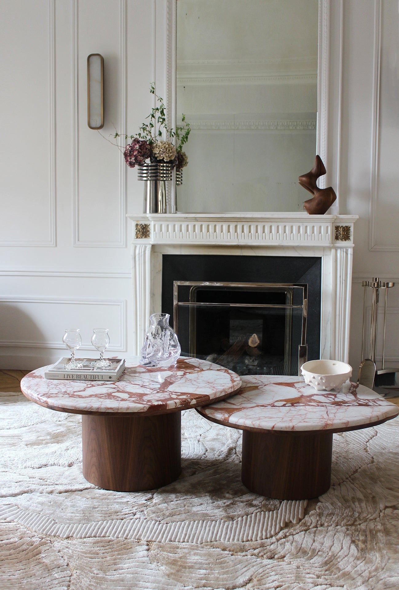 Calacatta marble and wood Alexis table detail - handcrafted Italian luxury furniture angular view