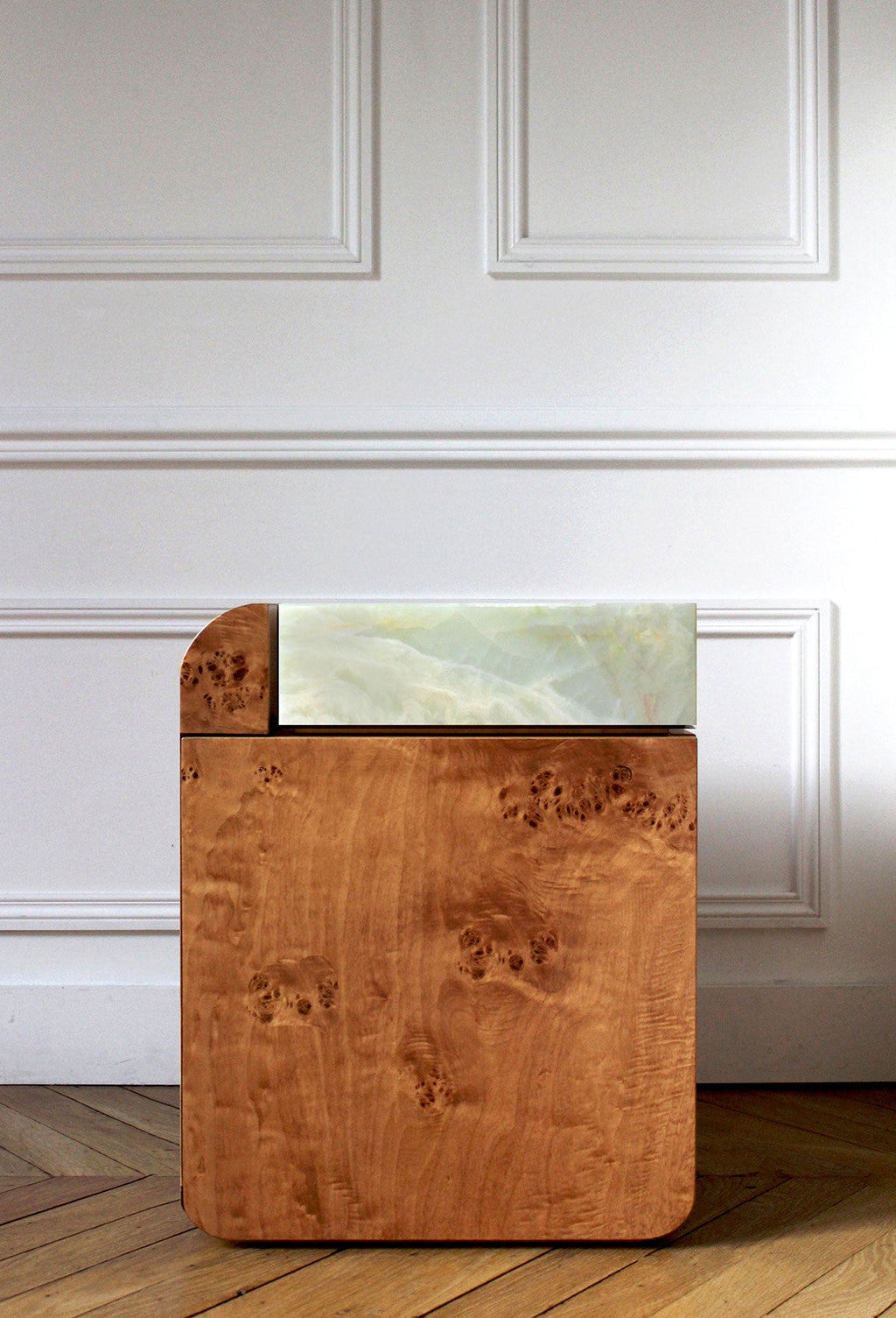 Burl wood storage table featuring green onyx marble base - luxury Italian MARBERA craftsmanship