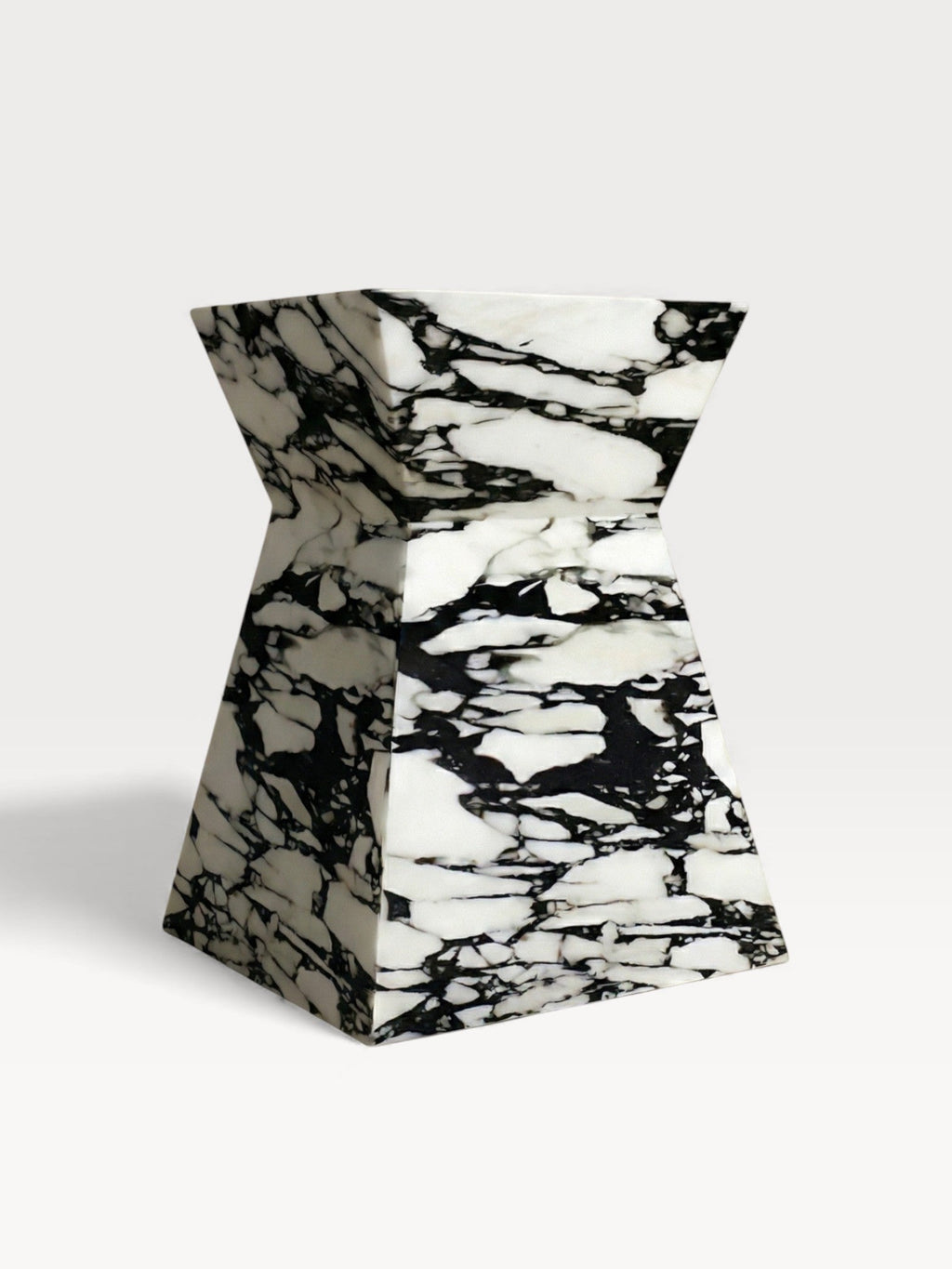 MARBERA Aria Calacatta Viola marble left view, Italian crafted luxury modern furniture craftsmanship
