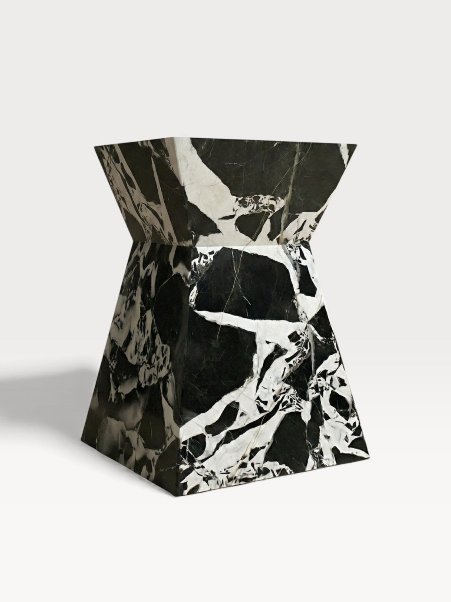 MARBERA Aria Grand Antique marble left view, Italian crafted luxury modern furniture craftsmanship