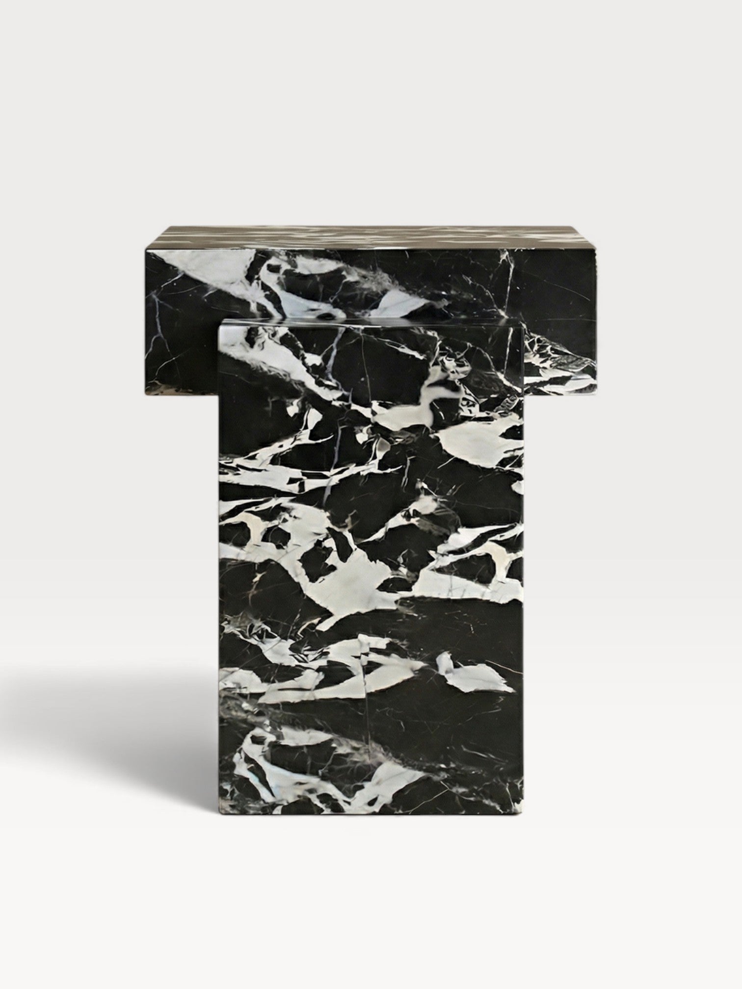 Grand Antique marble table profile view showcasing elegant curved edges and premium Italian craftsmanship
