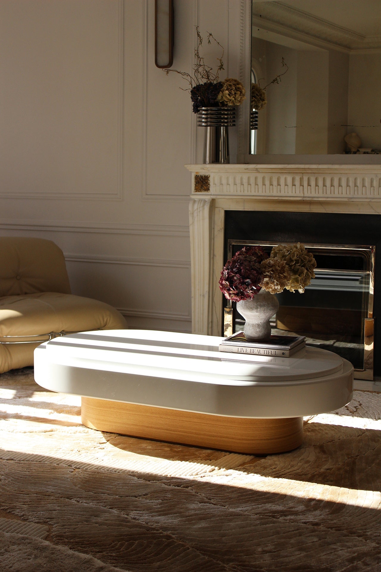 Mirage coffee table oak wood surface close-up showing natural texture and white details