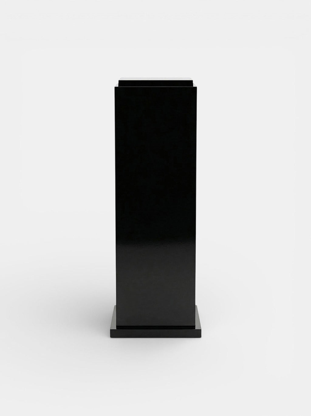 Black lacquered plinth side view - Italian luxury furniture pedestal with glossy finish