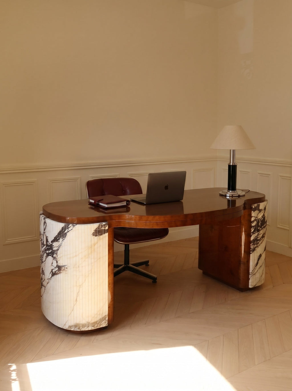 Moka Calacatta Viola And Wood Desk