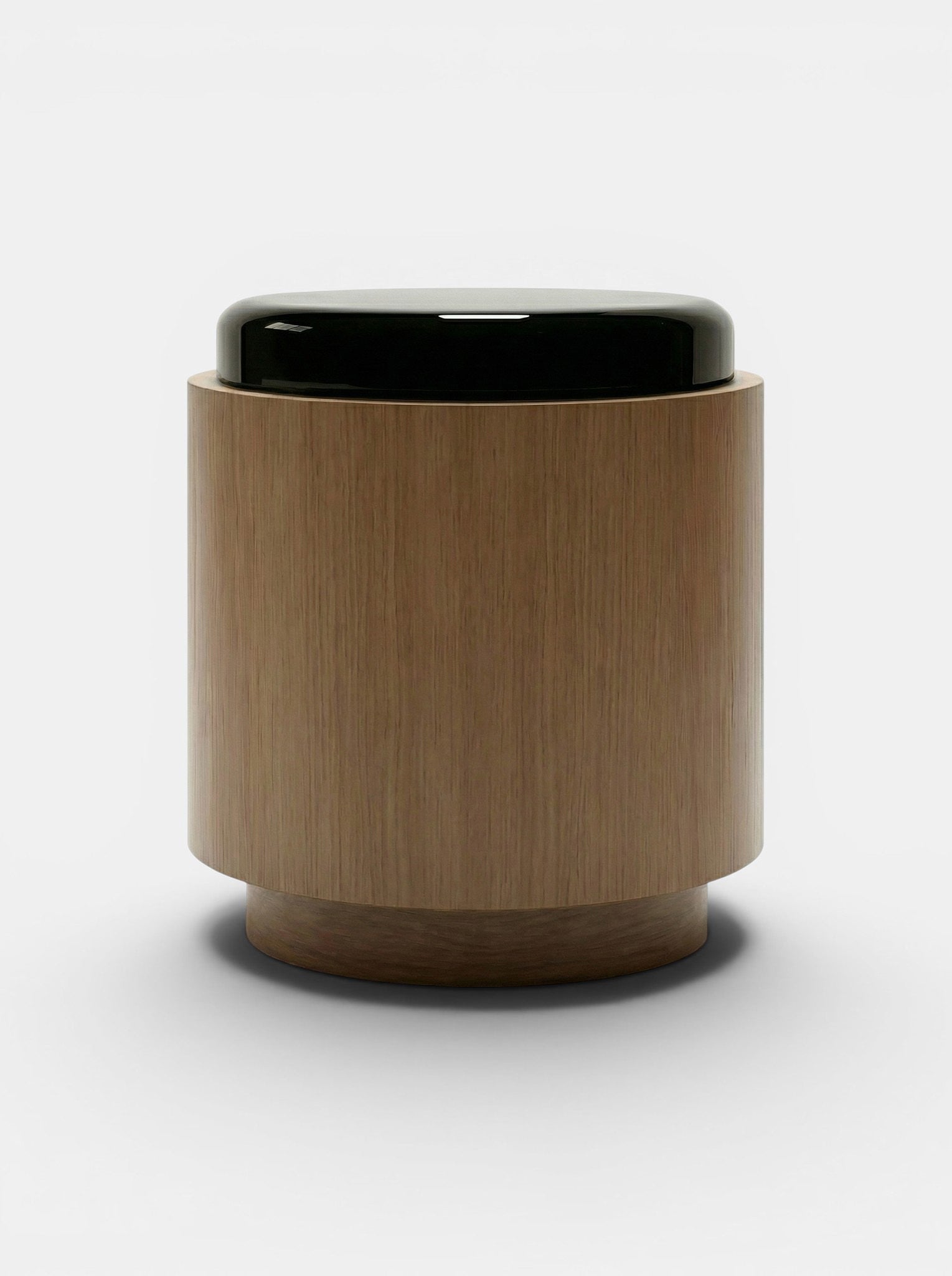 Pompon Oak And Black